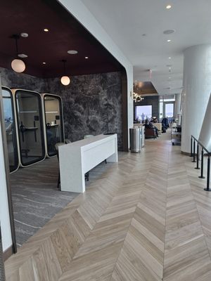 Delta Sky Club by null