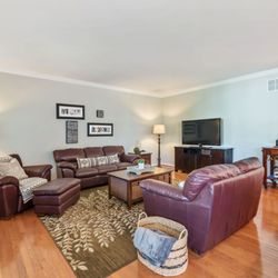 Philly Staging - Home staging project Philadelphia suburbs.  Updated layout and redecorated appropriately.