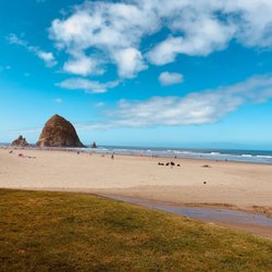 Ecola Inn - Haystack rock