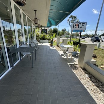 Rice Mediterranean Kitchen - Outdoor space - Mediterranean Near Me - Pinecrest, Florida