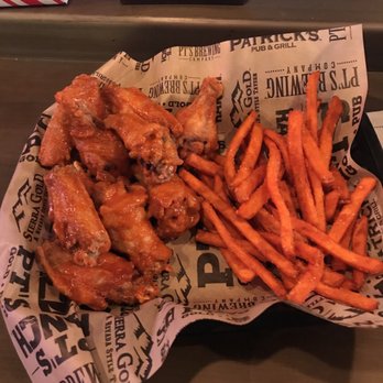 PT's Gold - Sports Bars Near Me - Las Vegas, Nevada