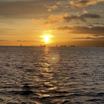 Holokai Catamaran - Sunset on Oahu - Boating Near Me - Honolulu, Hawaii Holokai Catamaran - Sunset on Oahu - Boating Near Me - Honolulu, Hawaii