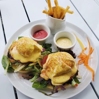 Flipper’s - Eggs Benedict - Pancakes Near Me - New York, New York Flipper’s - Eggs Benedict - Pancakes Near Me - New York, New York