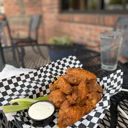 Rody's Tavern - Wings