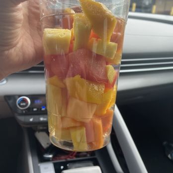 El Primo Produce - Fruit cup with watermelon, papaya, mango, and cantaloupe - Fruits & Veggies Near Me - Tampa, Florida El Primo Produce - Fruit cup with watermelon, papaya, mango, and cantaloupe - Fruits & Veggies Near Me - Tampa, Florida