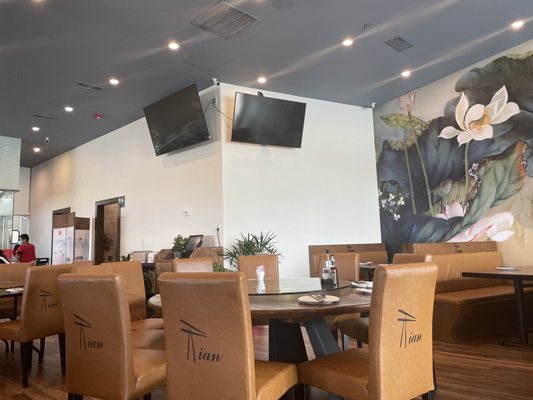 Tian Tian Restaurant by null