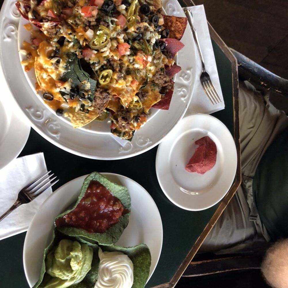 Hume Hotel - Hotels Near Me - Nelson, British Columbia Hume Hotel - Hotels Near Me - Nelson, British Columbia