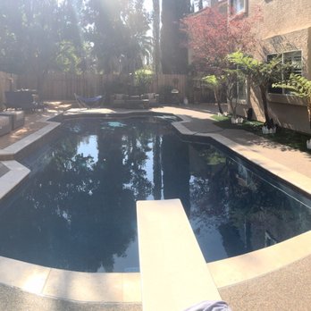 Professional Pool Service - Pool Cleaners Near Me Professional Pool Service - Pool Cleaners Near Me