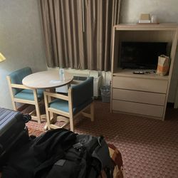 Executive Inn - 1 room ... very basic