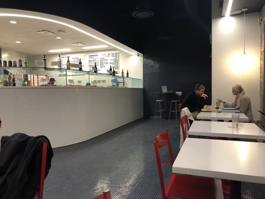 Vinny’s by null