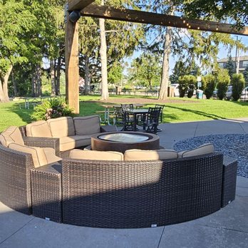The Tangled Wood - Back patio seating - Gastropubs Near Me - Bettendorf, Iowa The Tangled Wood - Back patio seating - Gastropubs Near Me - Bettendorf, Iowa