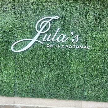 Jula’s on the Potomac - Outdoor decor - Breakfast & Brunch Near Me - Alexandria, Virginia Jula’s on the Potomac - Outdoor decor - Breakfast & Brunch Near Me - Alexandria, Virginia