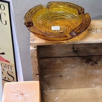 JJ's Truckstop and Restaurant - I don't smoke anymore but I always love these old school heavy glass late 60s early 70s ashtrays. 8 bucks not bad - Parking Near Me - Malvern, Arkansas JJ's Truckstop and Restaurant - I don't smoke anymore but I always love these old school heavy glass late 60s early 70s ashtrays. 8 bucks not bad - Parking Near Me - Malvern, Arkansas