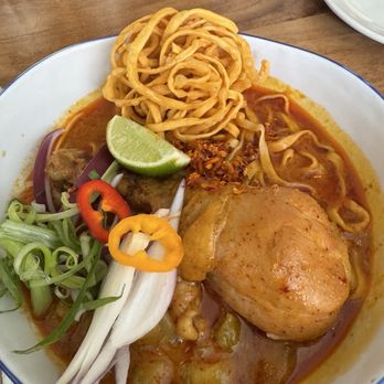 LumLum  - KHAO SOI GAI - Thai Near Me - New York, New York
