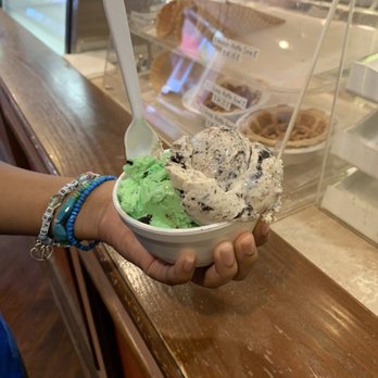 Creamberry's - Mint chocolate chip + cookies and cream - Ice Cream & Frozen Yogurt Near Me - Conyers, Georgia