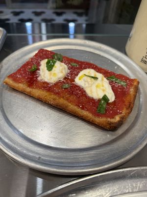 Pop’s Pizza of East Village by null