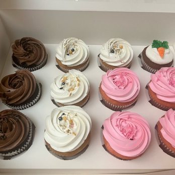 Lumi Cakes - Cupcakes Near Me