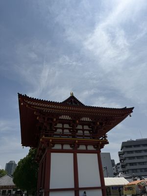 Shitennō-ji by null