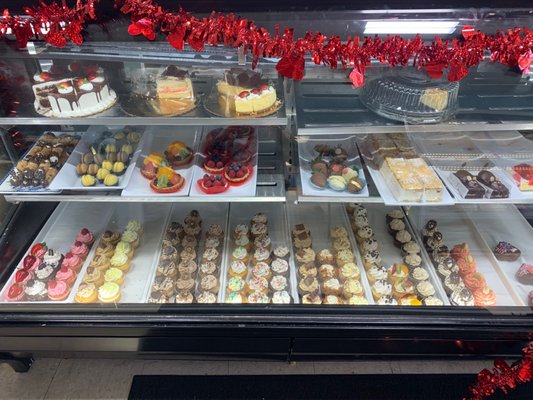 The Mayflower Bakery (La Flor De Mayo Bakery) by null