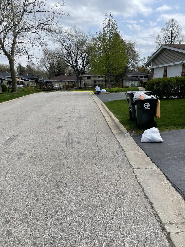 HERITAGE MANOR 1983 N Williamsburg Dr, Palatine, Illinois Phone