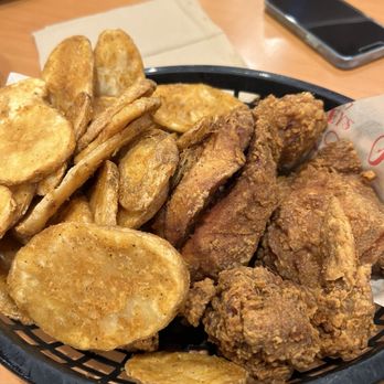 Shakey's Pizza Parlor - Mojo's and fried chicken - Pizza Near Me - Buena Park, California Shakey's Pizza Parlor - Mojo's and fried chicken - Pizza Near Me - Buena Park, California