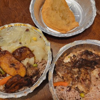 Notable - Stewed Chicken, Jerk Chicken and Jerk Empanada - Caribbean Near Me - Long Island City, New York
