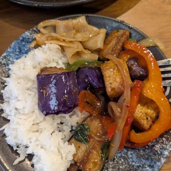 Siam Station - Basil Eggplant and Pad Kee Mao - Thai Near Me - Cupertino, California