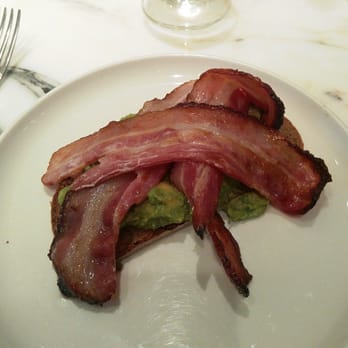 Avenue - Avocado and streaky bacon on rye - Wine Bars Near Me - London, XGL