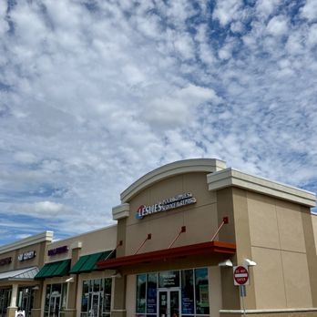 Leslie's Pool Supplies - Hot Tub & Pool Near Me - Riverview, Florida