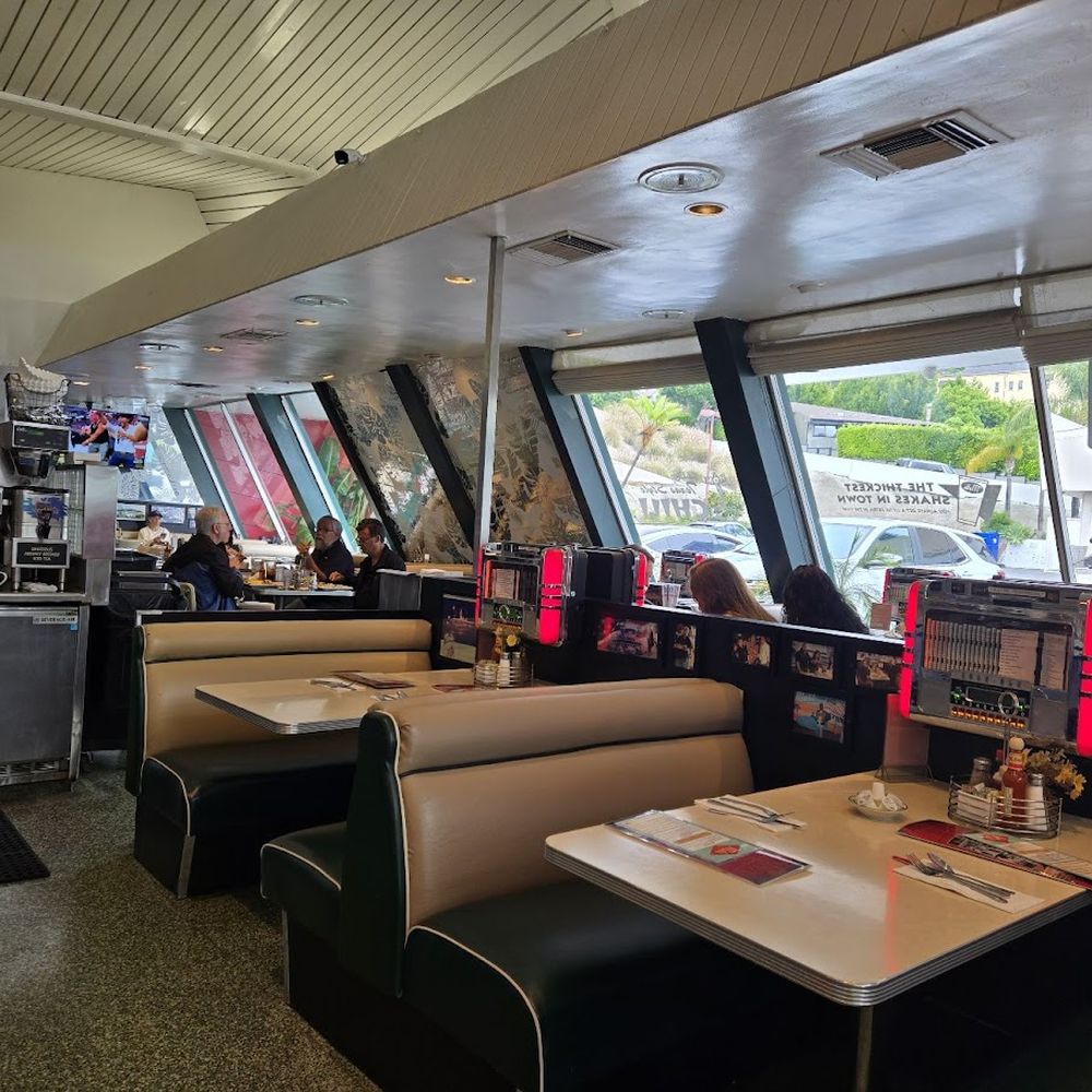 Mel's Drive-In - American Near Me - West Hollywood, California