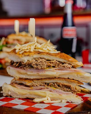 El Cuban Diner by null