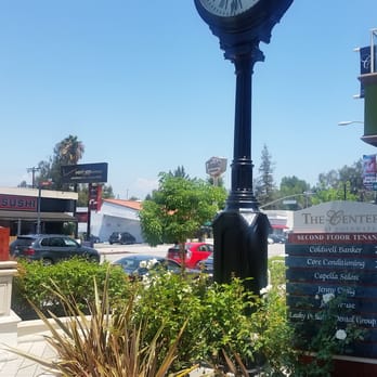 Western Bagel - What time is it? It's Western Bagel time! Beautiful clock in the courtyard. - Bagels Near Me - Studio City, California