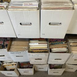Bender's Books & Cards