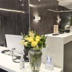 Total Urology Care of New York - Our lobby with fresh flowers, always!