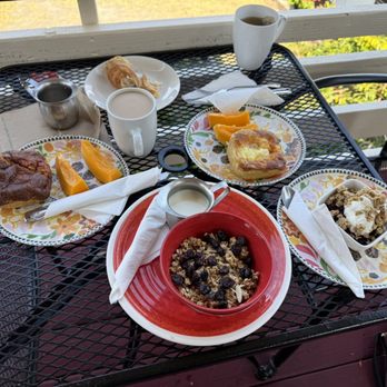 Caffe Florian - Cafes Near Me - Kealakekua, Hawaii