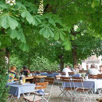 Gasthaus Altwirt Piding - Biergarten Altwirt Piding - Bavarian Near Me - Piding, BY