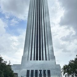 Williams Tower - Williams Tower