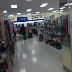 Marshalls - Medfield Marshalls -- Shaw's Plaza : 242 Main Street / Route 109, Medfield       Interior