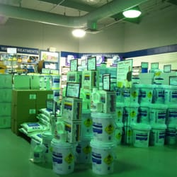 Leslie's - Inside the store