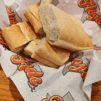 Floyds Seafood - Beaumont - Bread - Cajun/Creole Near Me - Beaumont, Texas