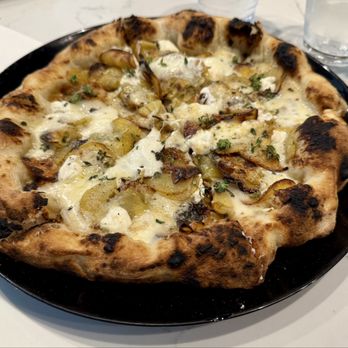 Sei Pizza Bar - Patate!  So good! - Pizza Near Me - Los Angeles, California