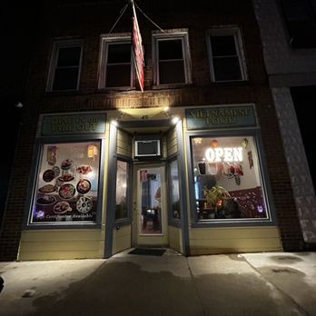 Pho Ly - Exterior at night - Juice Bars & Smoothies Near Me - Biddeford, Maine