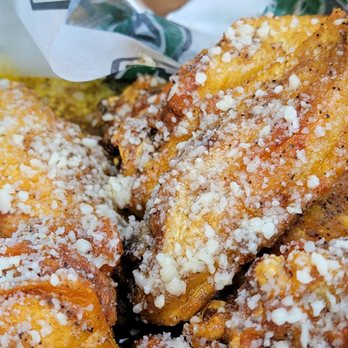 Perri's Pizzeria - Garlic Parmesan Wings - Pizza Near Me - Brockport, New York Perri's Pizzeria - Garlic Parmesan Wings - Pizza Near Me - Brockport, New York