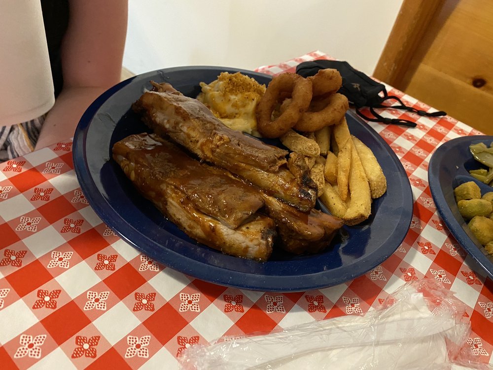 Prissy Polly's Bar-B-Que