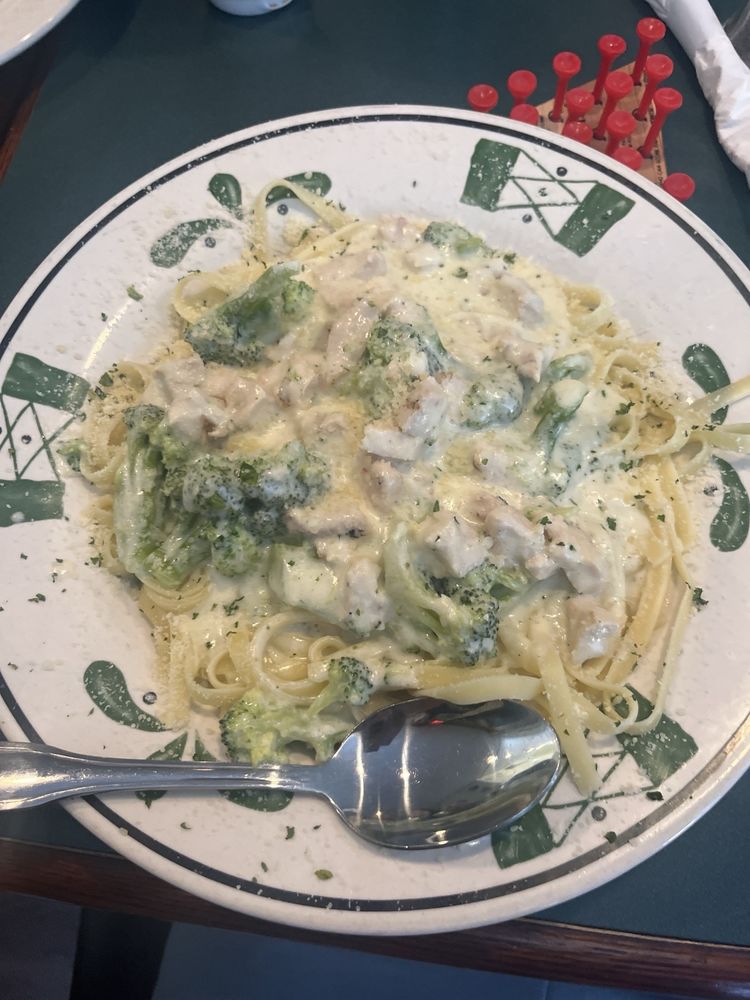 The Dinner Plate Logo