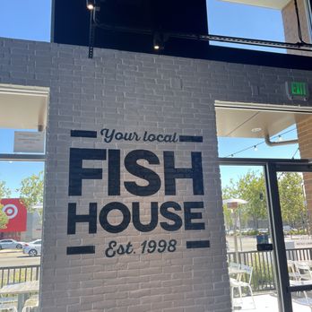 California Fish Grill - They've been around a while! Mostly in Southern CA. - Seafood Near Me - San Jose, California