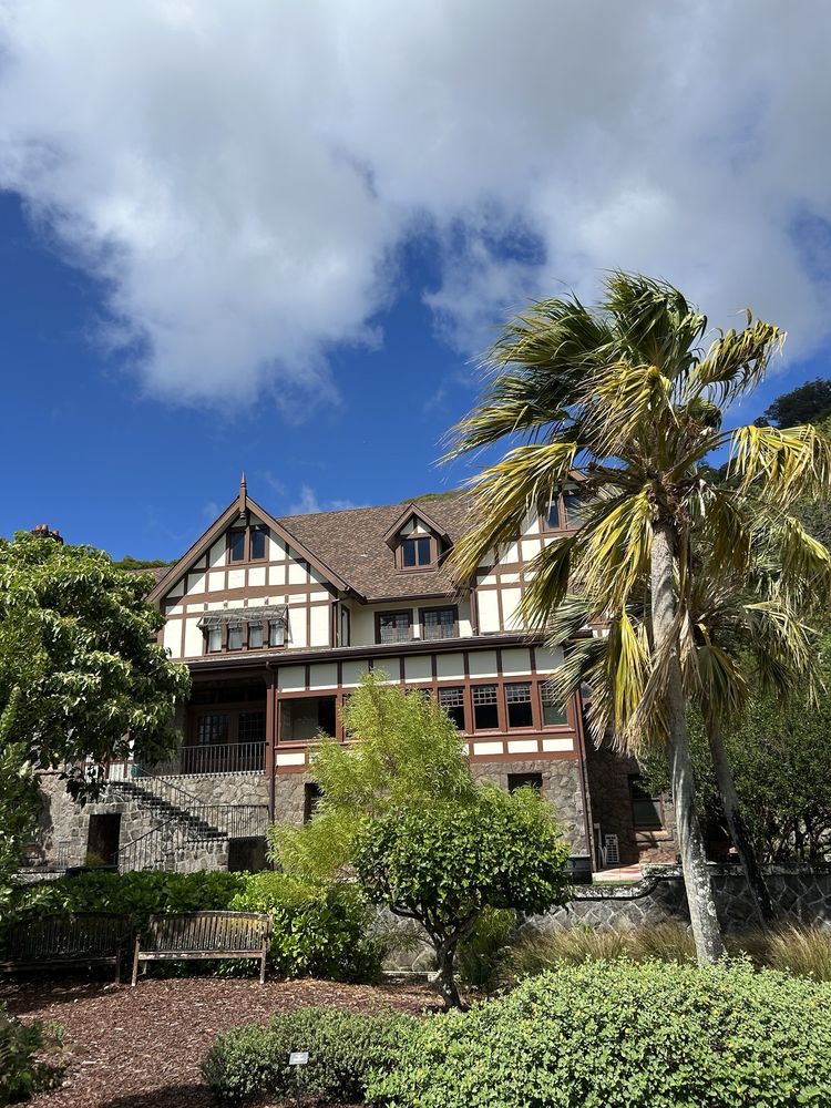 Manoa Heritage Center - social services organization in Honolulu, HI