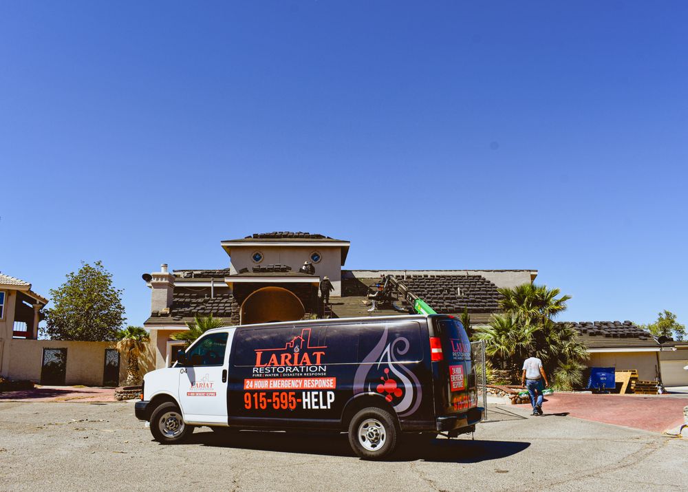 Slide of Lariat Builders Group