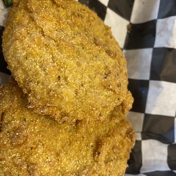Pbody's - Fried green tomatoes - Burgers Near Me - Clarksville, Tennessee
