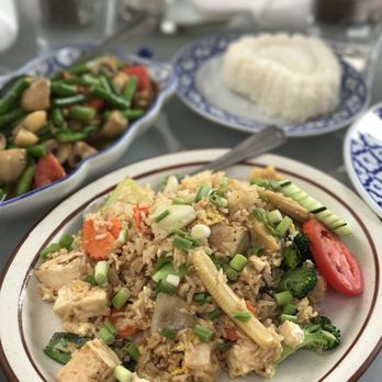 Siam Elephant - Veggie fried rice. Stir fried asparagus and mushroom - Thai Near Me - Carpinteria, California Siam Elephant - Veggie fried rice. Stir fried asparagus and mushroom - Thai Near Me - Carpinteria, California